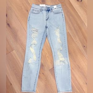 NWT Judy Blue boyfriend fit midrise light wash